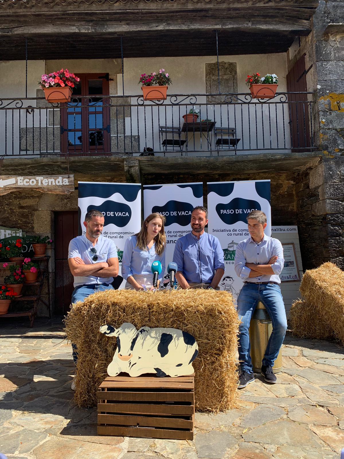 Rueda de prensa con los alcaldes de A Baña, Mazaricos y Santa Comba
